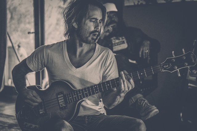 Andy Walker - Bunny Racket