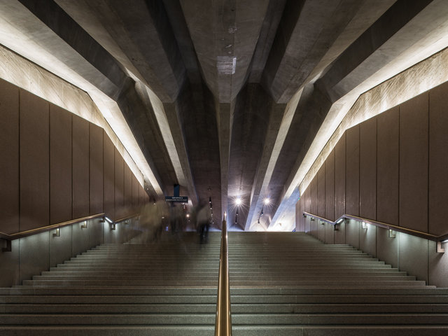 020027-002.jpg