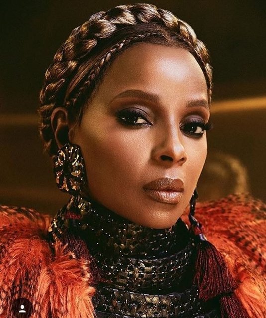 mary-j-blige-thick-of-it-640x766.jpg