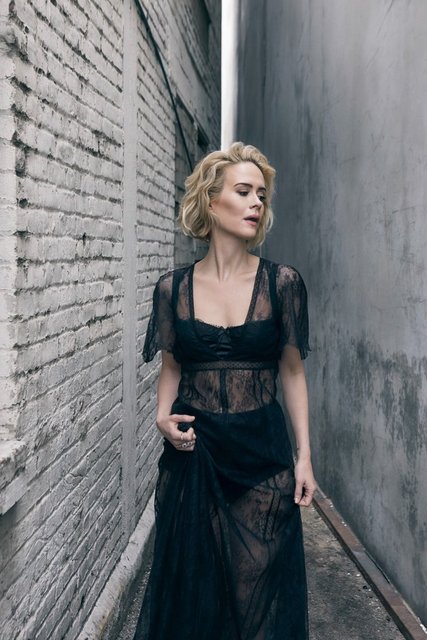 Sarah-Paulson-No-Tofu-2016-Cover-Photoshoot04.jpg