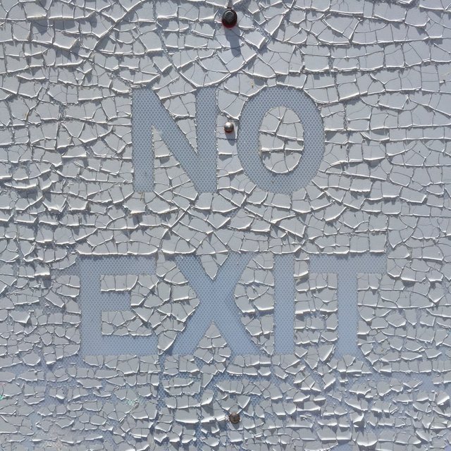 NO EXIT 