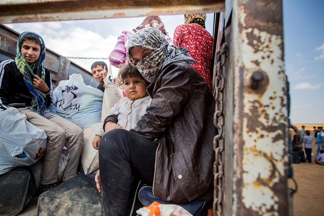 Escape to europe -  turkish-syrian border