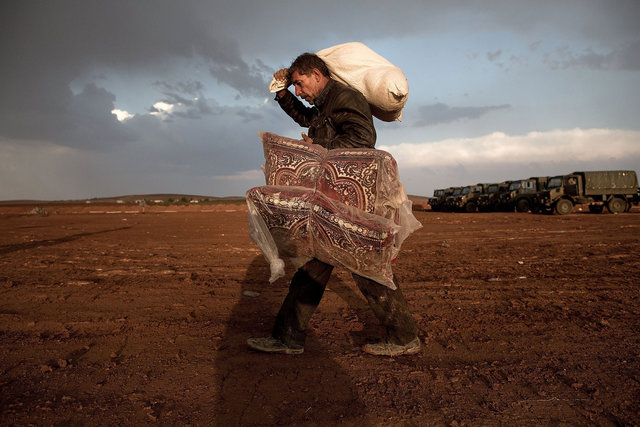 Escape to europe - turkish-syrian border