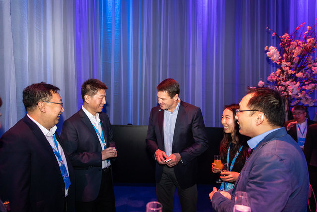 KLM 100 Dinner October 14_0417_NL.jpg