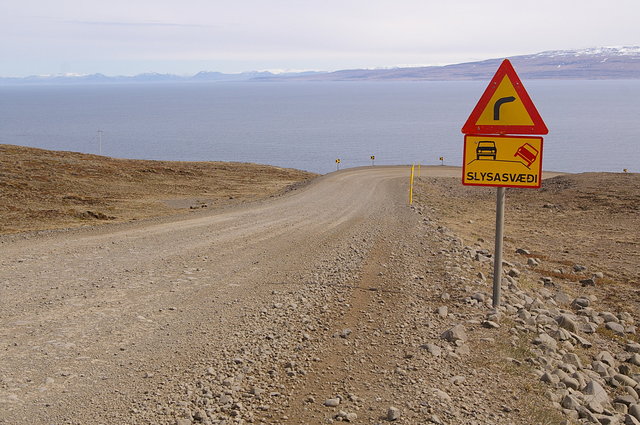 Slysasvaede Road Sign near Broddanes VB.JPG