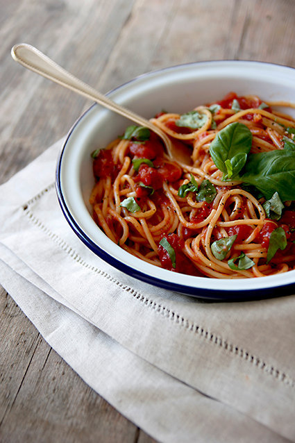 Basil and Tomato Spaghetti