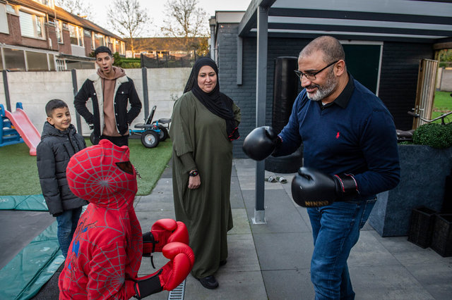 Mohammed en Jamila Yaqini runnen opvanghuis voor kinderen die om verschillende redenen niet thuis kunnen wonen, Breda, 2021