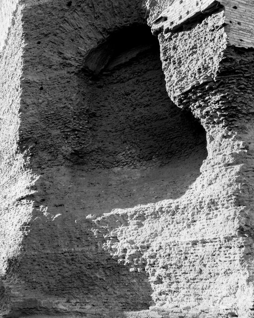 Ruin 01, 2018, Archival Pigment Print, 135 x 107,8 cm, Ed. 2