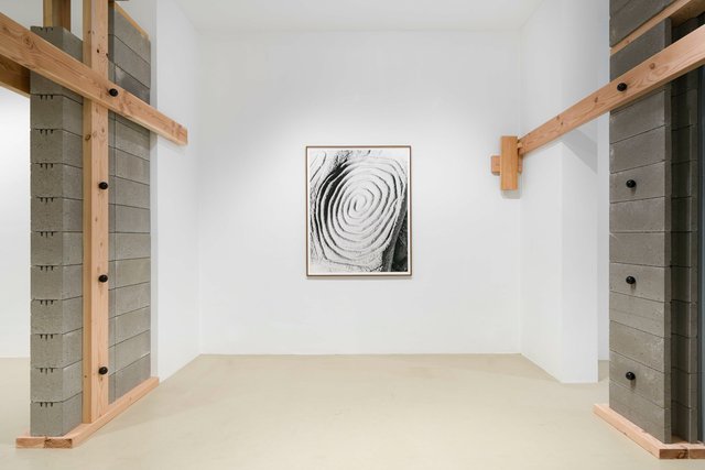 Desert Spirals, 2023 - Solo Show at Keteleer Gallery - Scenography by Theo De Meyer - Installation Photos by Shivadas de Schrijver