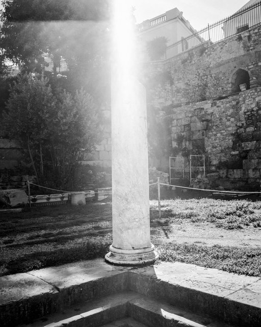 Pillar 01, 2017, Archival Pigment Print, 98 x 78 cm, Ed.3 + 2AP