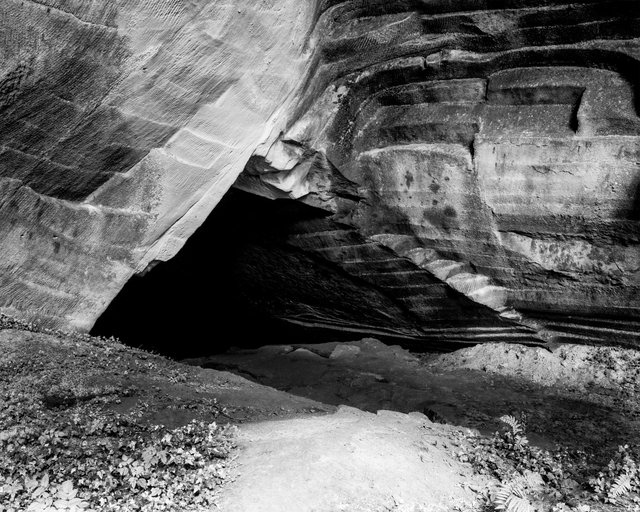 Cave Entry 02, 2018, Archival Pigment Print, 45 x 36 cm, Ed. 3