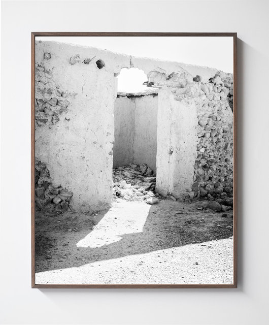 Entry, 2019, Archival Pigment Print, 98 cm x 78,4 cm, Ed. 5 + 2AP