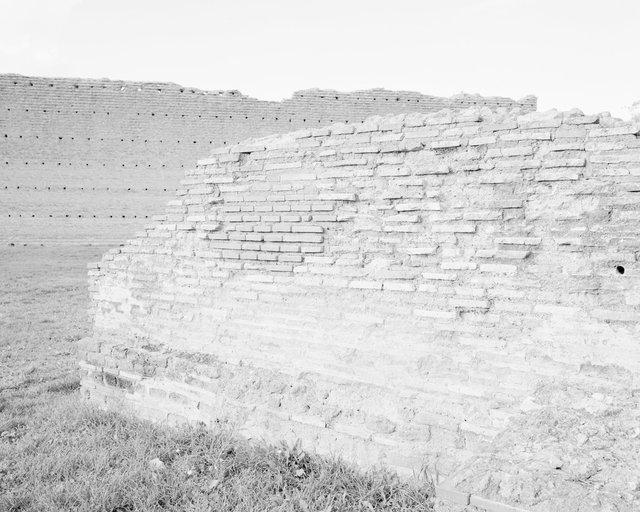 Two Walls, 2018, Archival Pigment Print, 42 x 34 cm, Ed. 3 + 2AP