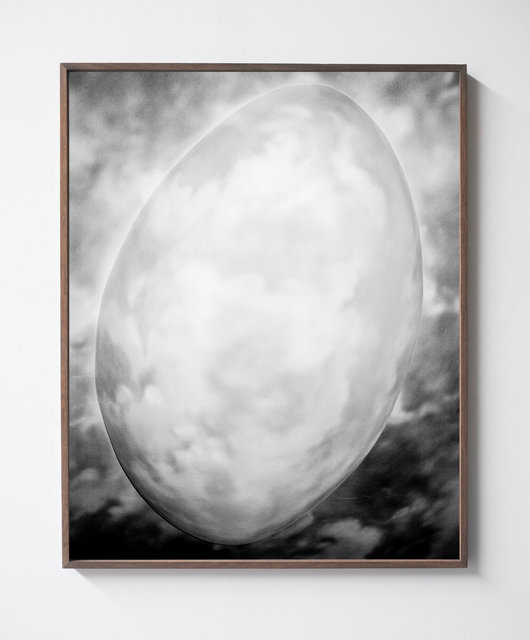 Oval, 2017, Archival Pigment Print, 98 x 78,4 cm, Ed. 5 + 2AP