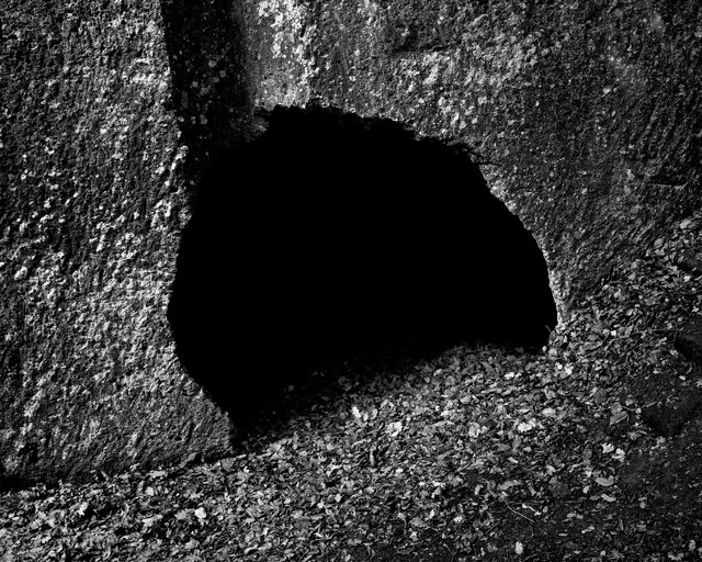 Cave Entry 03, 2019, Archival Pigment Print, 98 x 78,4 cm, Ed. 3