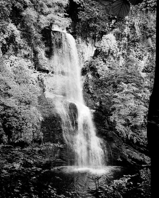 Waterfall 02, 2018, Archival Pigment Print, 45 x 36 cm, Ed. 3