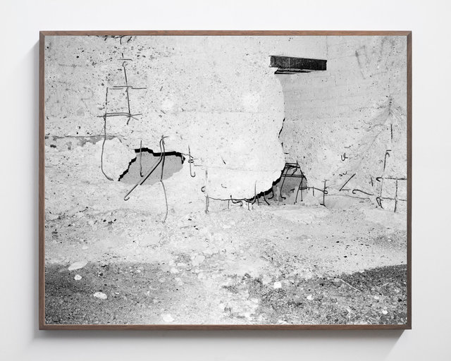Concrete Ruin, 2018, Archival Pigment Print, 135 x 107,8 cm, Ed. 2