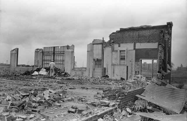 025Image_009_1981_Detroit.jpg