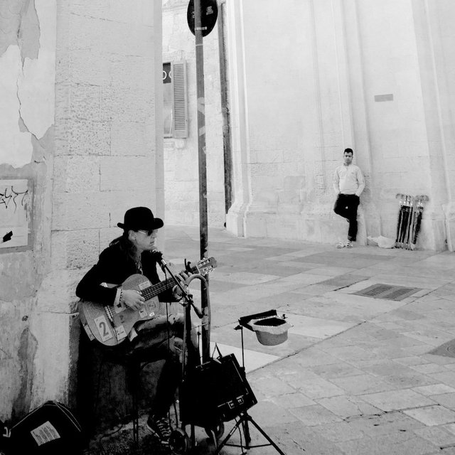 _E837959 - Version 2.jpg