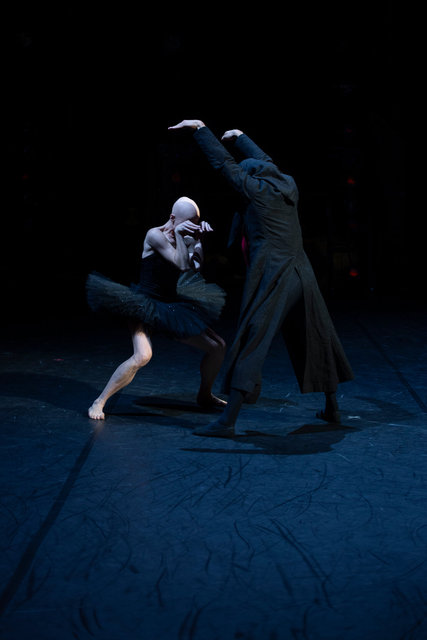 "Swan Lake" Mats Ek. The Royal Swedish Ballet.