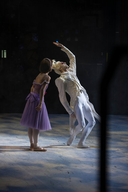 "Alice in Wonderland" Cristopher Wheeldon. The Royal Swedish Ballet.