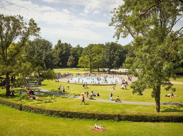 Vondelpark from the series Park © Jeroen Hofman