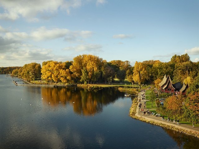 Kralingse Plas from the series Park © Jeroen Hofman