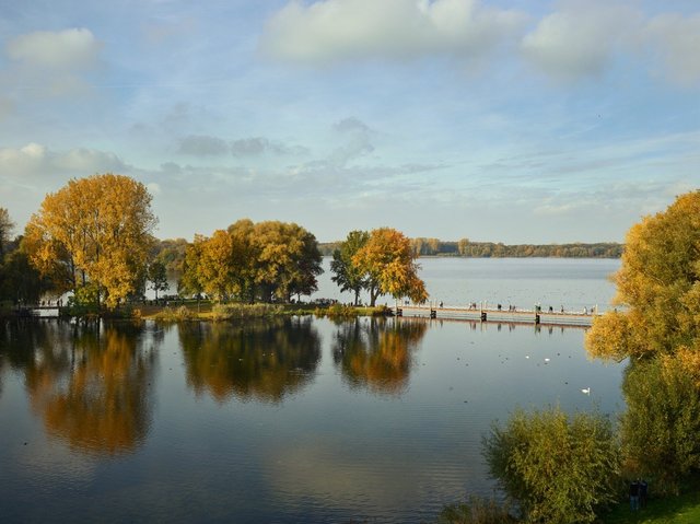 Kralingse Plas from the series Park © Jeroen Hofman