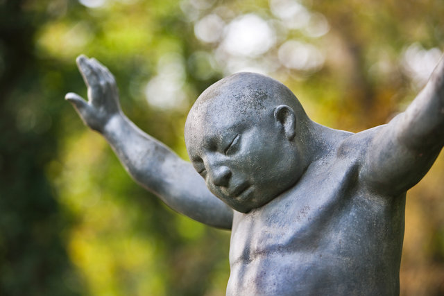 Statues of Nicolas van Ronkenstein, The Netherlands, for publication: Tussen Mythe en Werkelijkheid