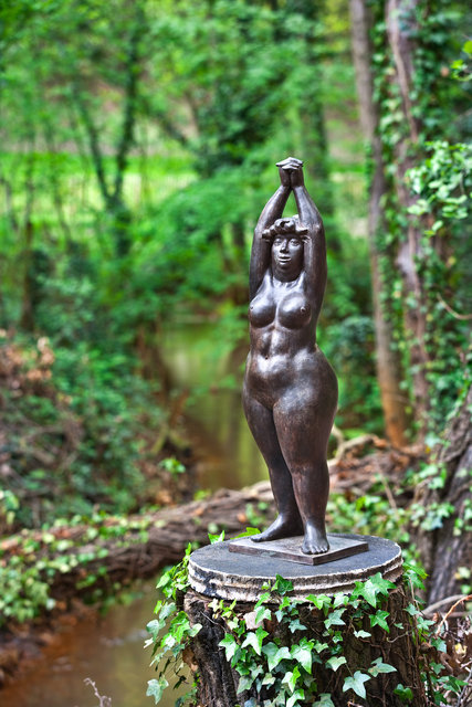 Statues of Nicolas van Ronkenstein, The Netherlands, for publication: Tussen Mythe en Werkelijkheid