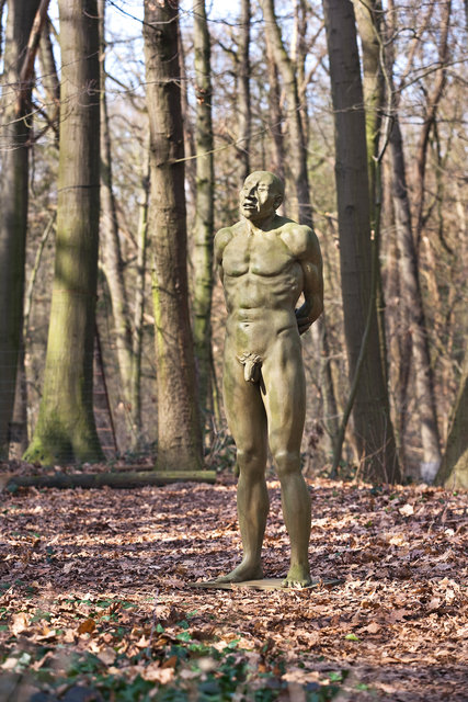 Statues of Nicolas van Ronkenstein, The Netherlands, for publication: Tussen Mythe en Werkelijkheid