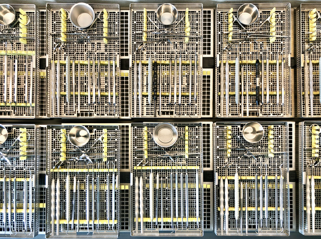 Steriles Instrumentarium für jede neue Behandlung ✓