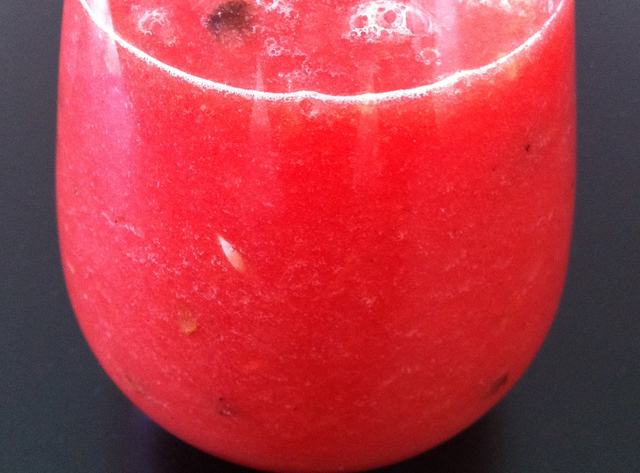 Frische Frucht im Saftglas ✓