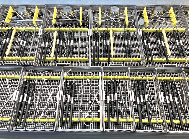 Steriles Instrumentarium für jede neue Behandlung ✓