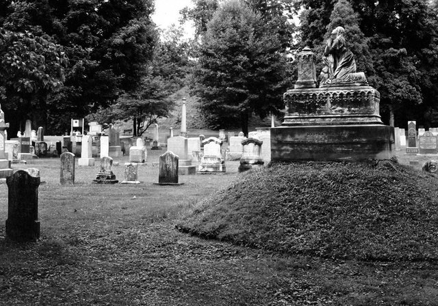 Mound Cemetery, Marietta, Ohio – 2004