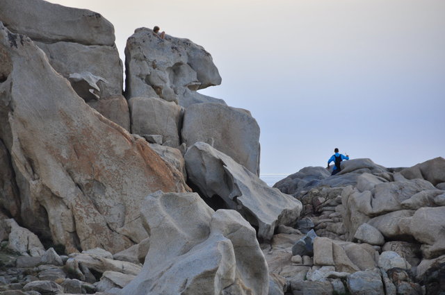 Rochers, derrière la Tour de Campomoro