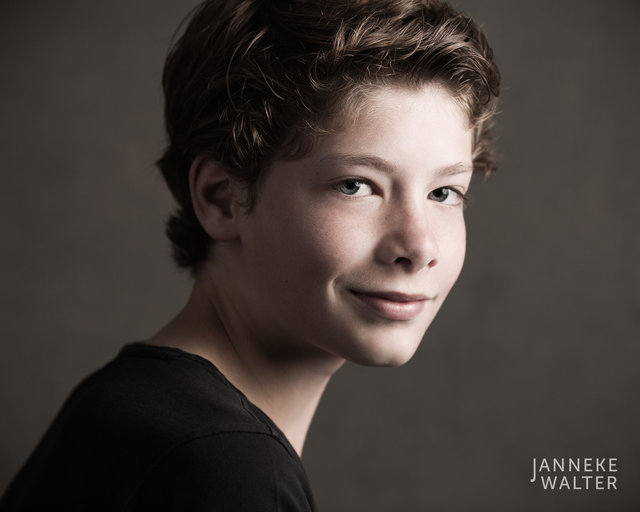 Fine art portretfoto jongen @ Janneke Walter, kinderfotograaf Utrecht De Bilt, kinderfotografie, kinderportret, fine art fotografie