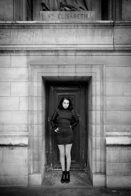 Zoe Mozart, Paris