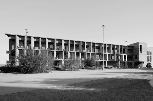 2B-UCMerced-7252-bw.jpg