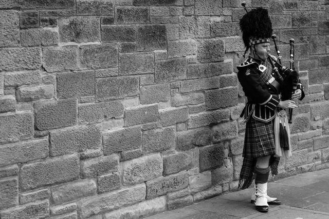 Bagpiper
