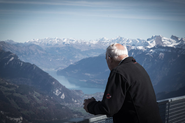 Blick vom Niesen gen Osten