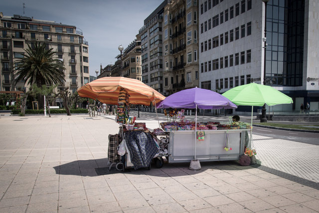 Strassenverkäufer in Donostia