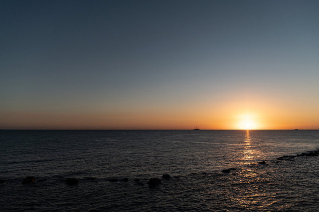 Sun comes up is tuesday morning
