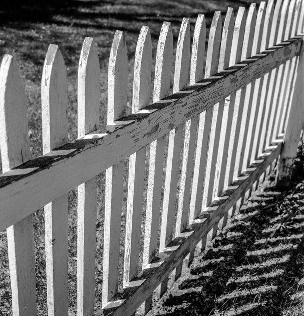 DELAWARE FENCE