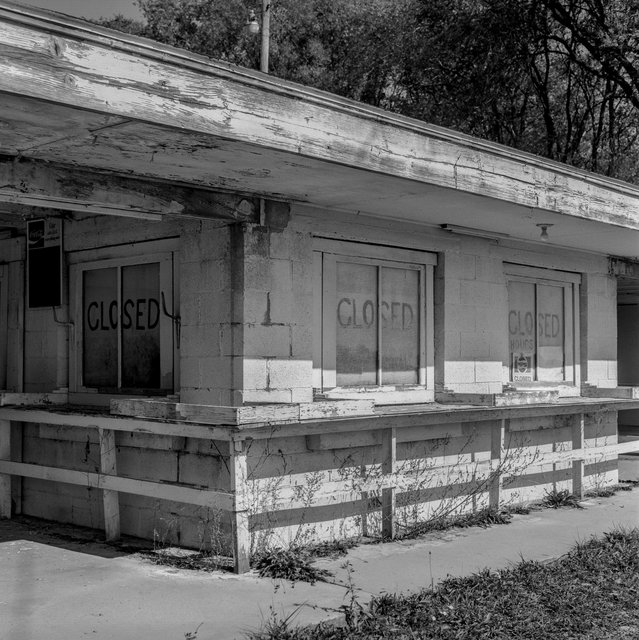 CLOSED STAND ILLINOIS