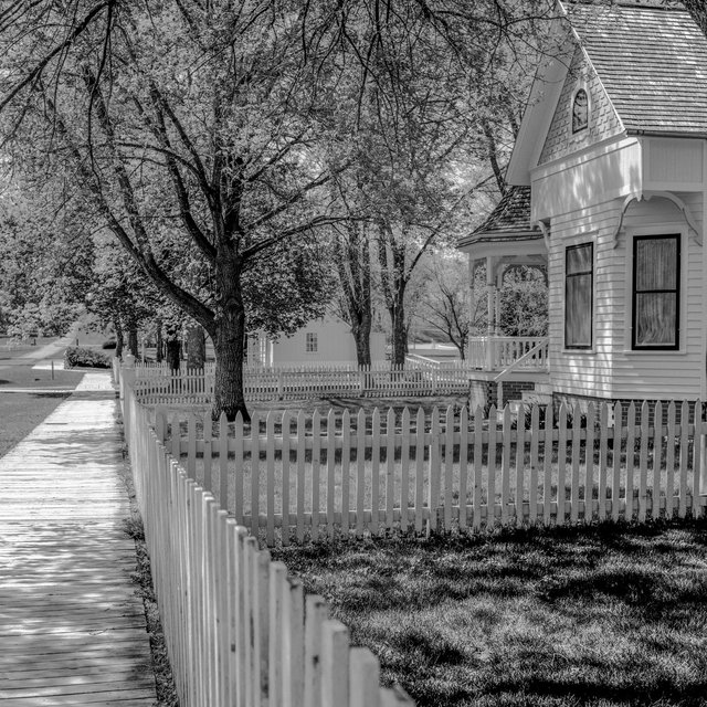 IOWA FENCE
