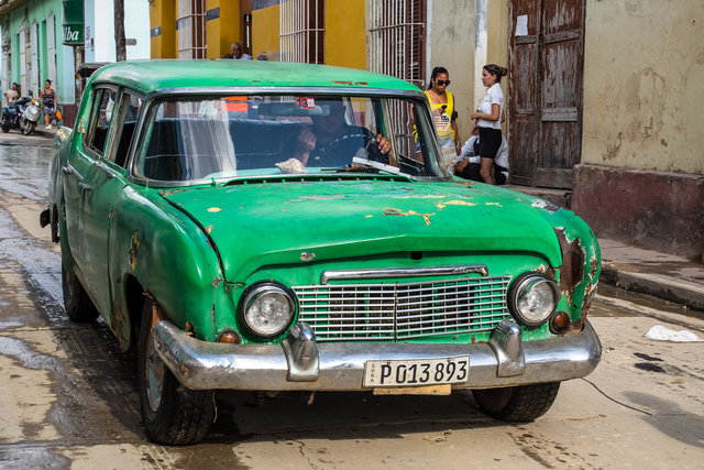 Cienfuegos Russian car