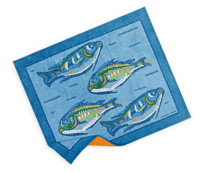 Hermès serviette bleu poissons 2.jpg