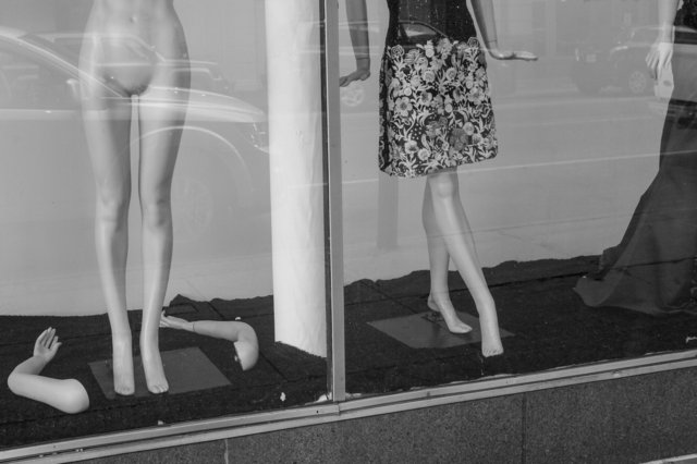 FASHIONABLY DISARMING