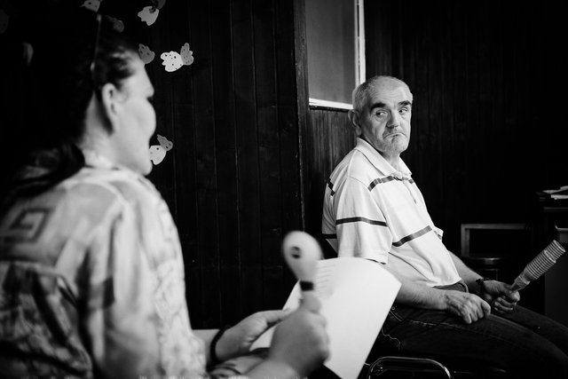Music therapy session at the Srebrenica health centre.